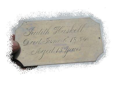 The Free Genealogy Death Record on the Coffin Plate of Edward Haskell and Judith Haskell